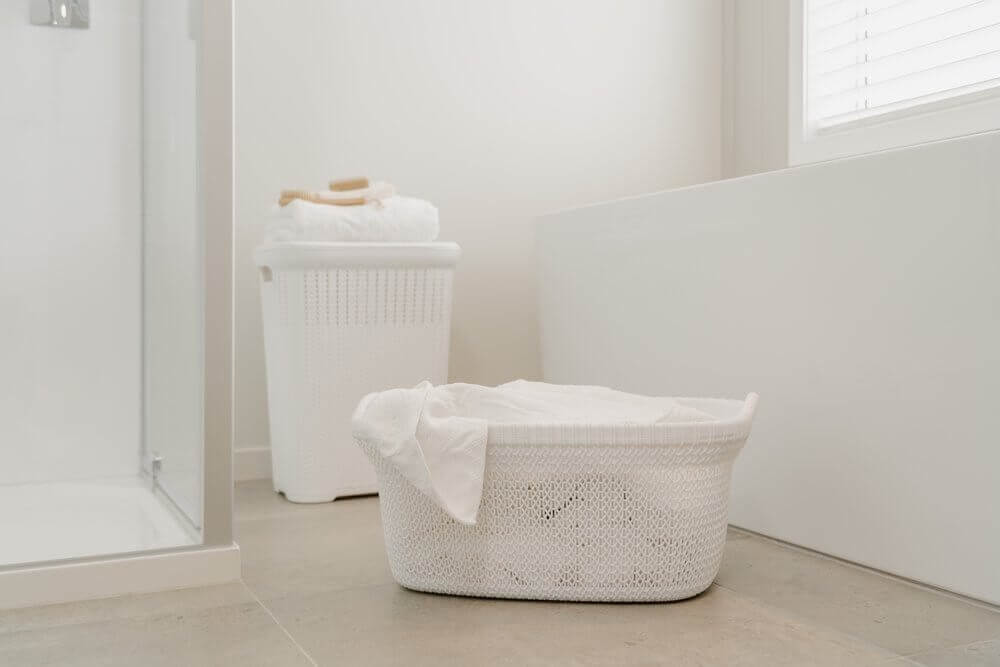 37L Knitted Laundry Basket White - LAUNDRY - Baskets and Trolleys - Soko and Co